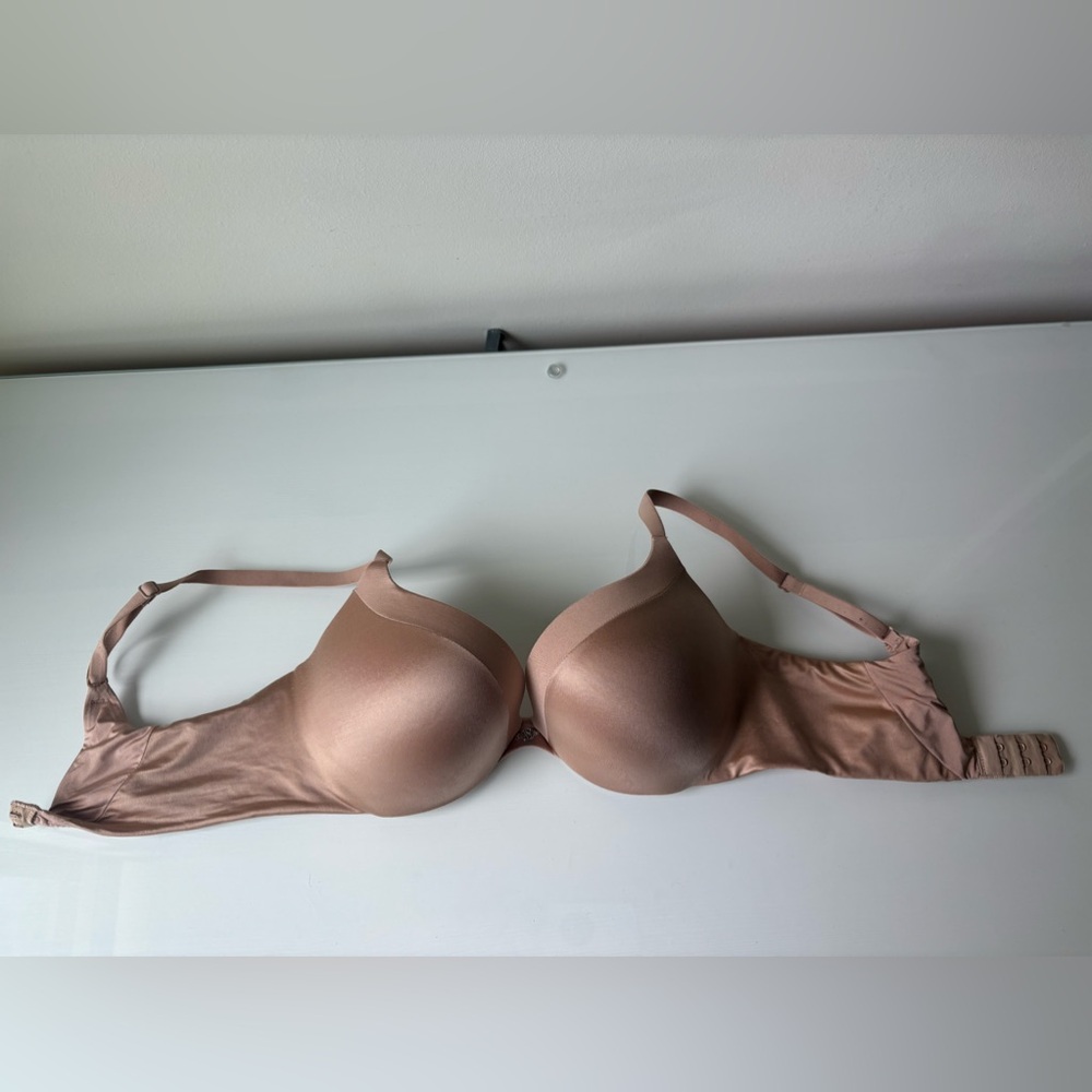 Victori’a Secret Tan Push Up 34C